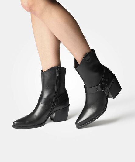 Paul green travis bootie shop
